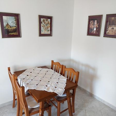 פאז'אנה Apartmani Slavulj מראה חיצוני תמונה